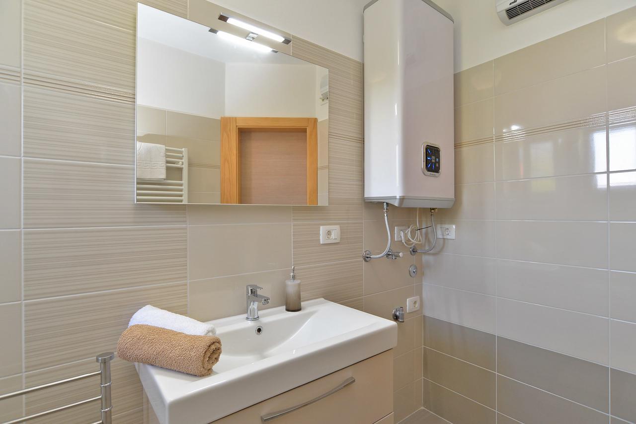 Apartments Olivera 1726 Pula Exterior photo